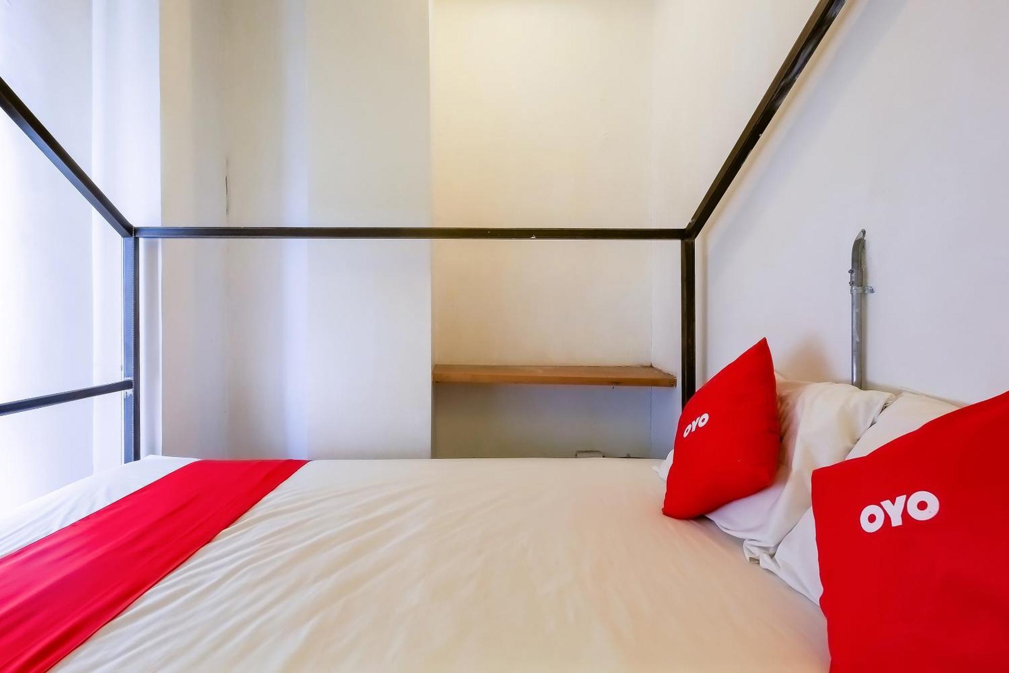 Spot On Junction Hostel Makati City Ngoại thất bức ảnh