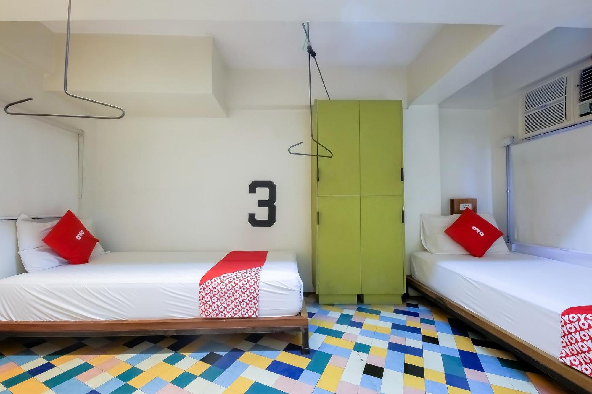 Spot On Junction Hostel Makati City Ngoại thất bức ảnh