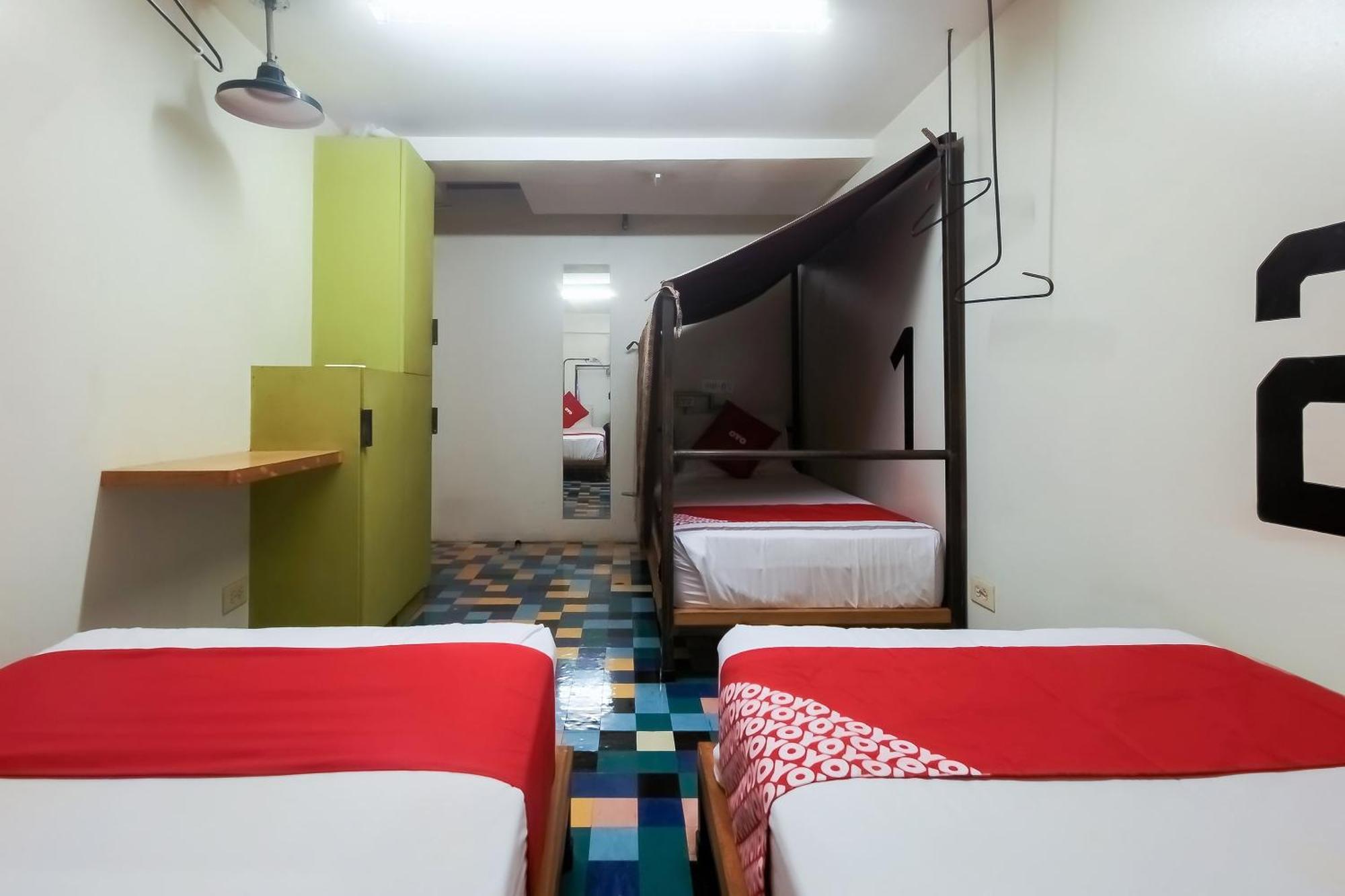 Spot On Junction Hostel Makati City Ngoại thất bức ảnh