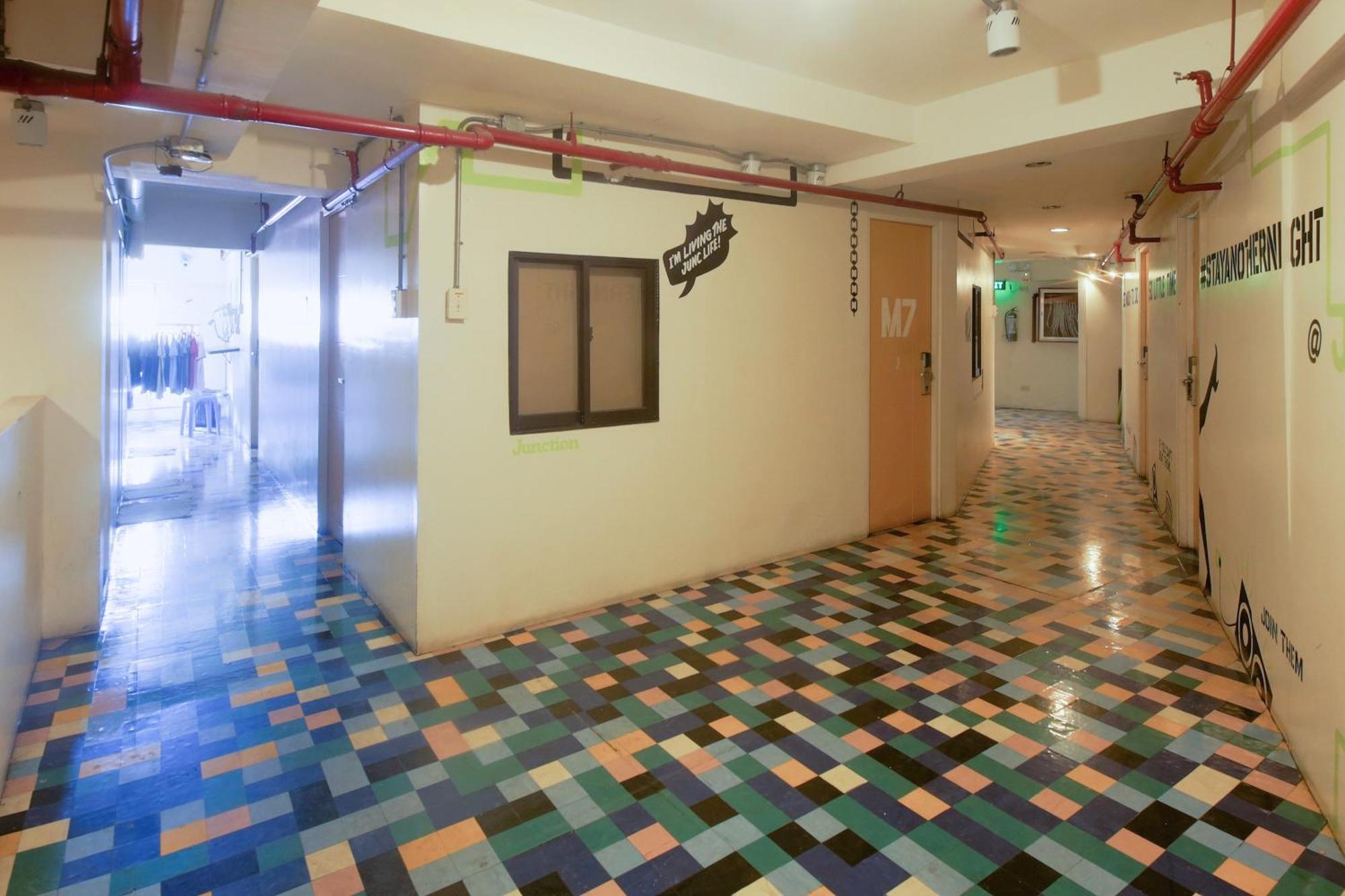 Spot On Junction Hostel Makati City Ngoại thất bức ảnh