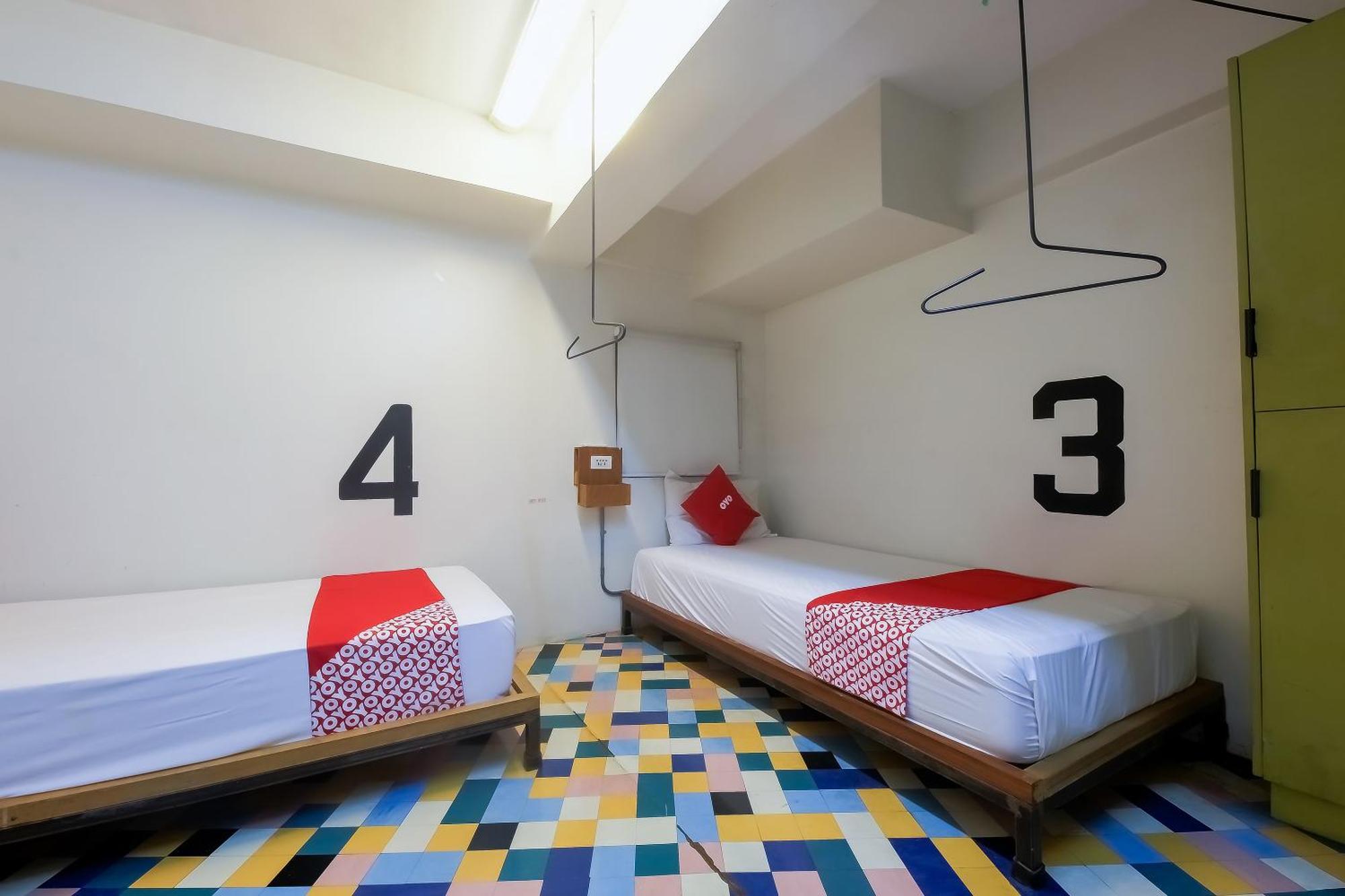 Spot On Junction Hostel Makati City Ngoại thất bức ảnh