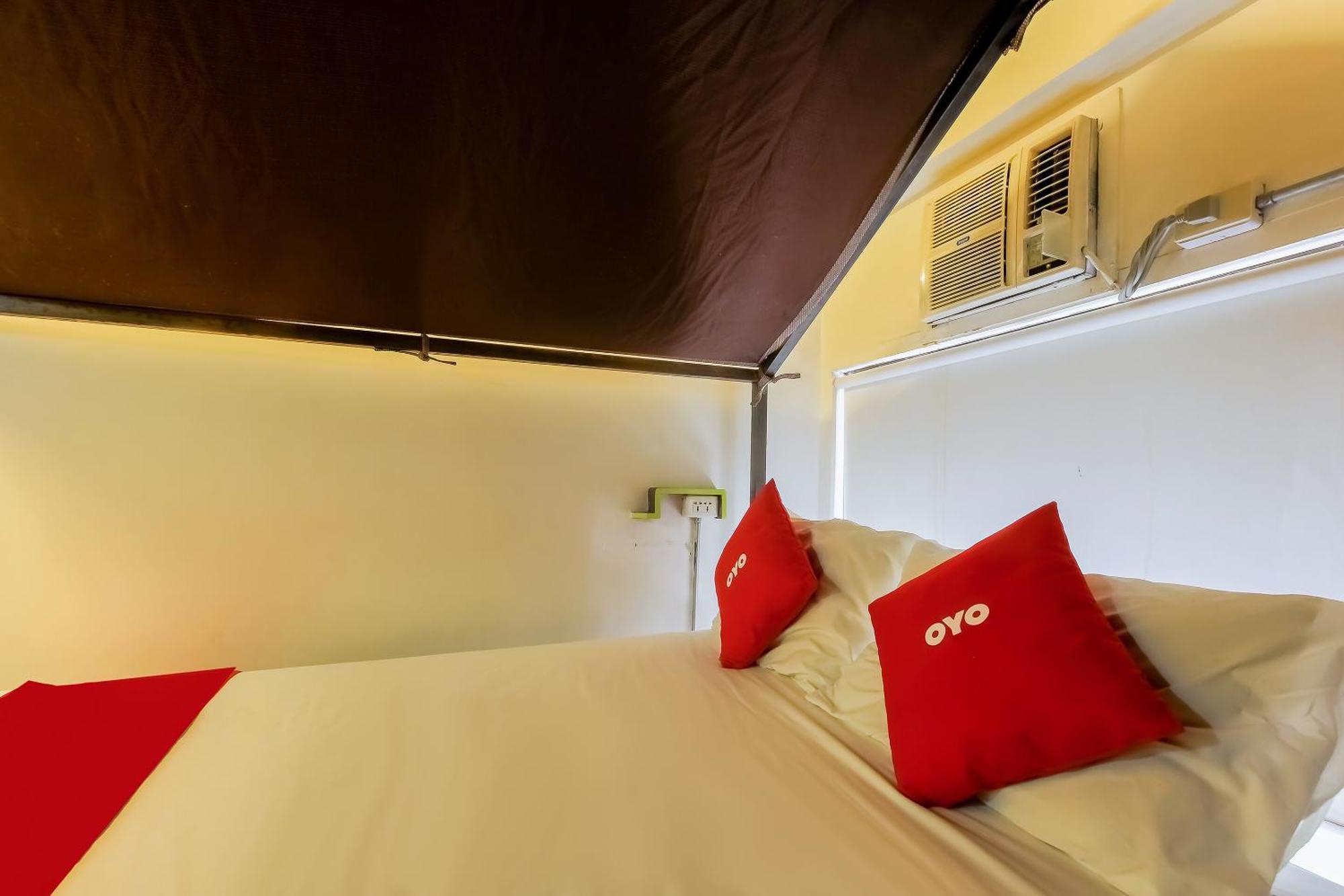 Spot On Junction Hostel Makati City Ngoại thất bức ảnh